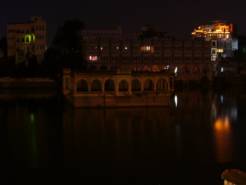 Travel - India - Rajasthan - Udaipur - Pichola Lake